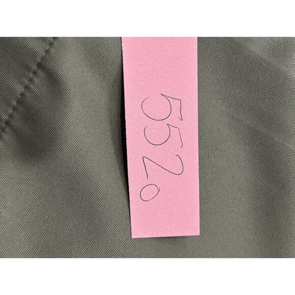 Dockers Mens Khaki Pleated Front Microfiber Polyester Shorts Sz 40 - Picture 8 of 9